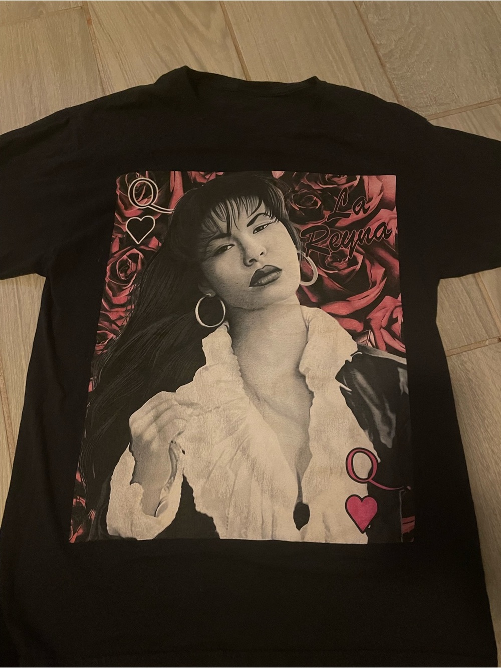 La Reyna Graphic Black Short Sleeve Tee